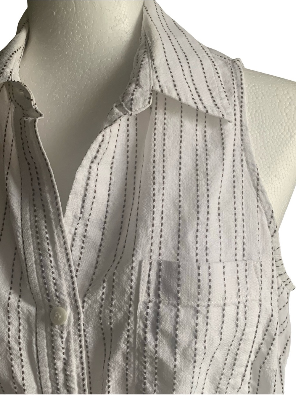 Jones New York Sport Linen Sleeveless Collared Shirt Coastal Golf Pinstripe M - Picture 7 of 11